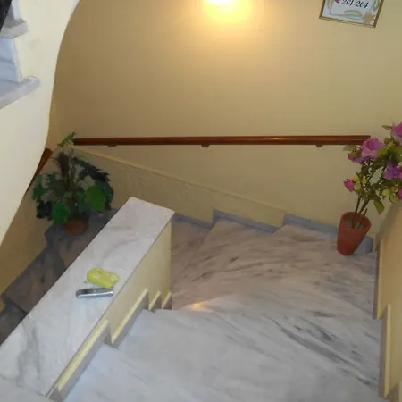 Otel Planos Beach Hotel