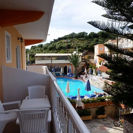 Planos Beach Hotel Otel