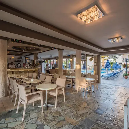 Planos Beach Hotel